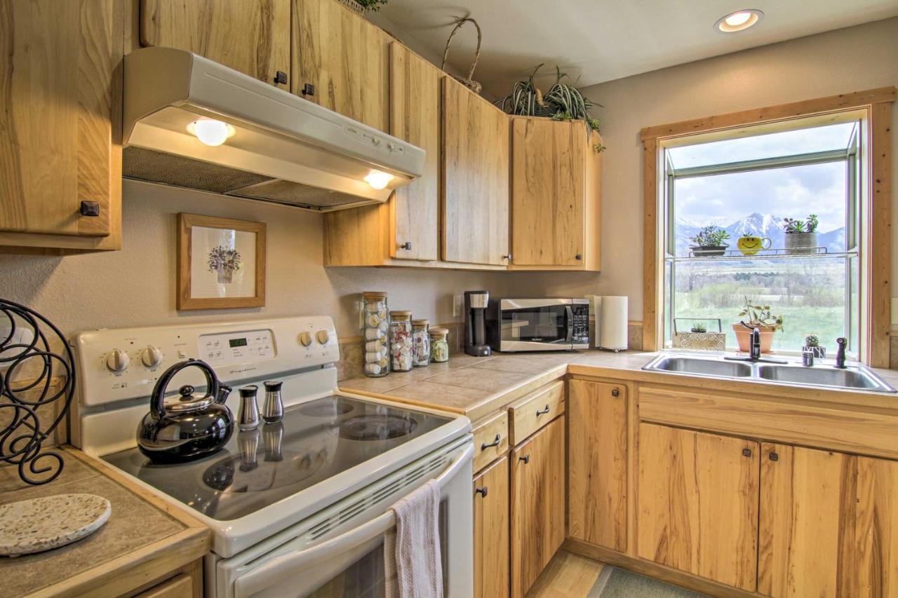 Airy Emigrant Townhome With Sweeping Mtn Views! エクステリア 写真