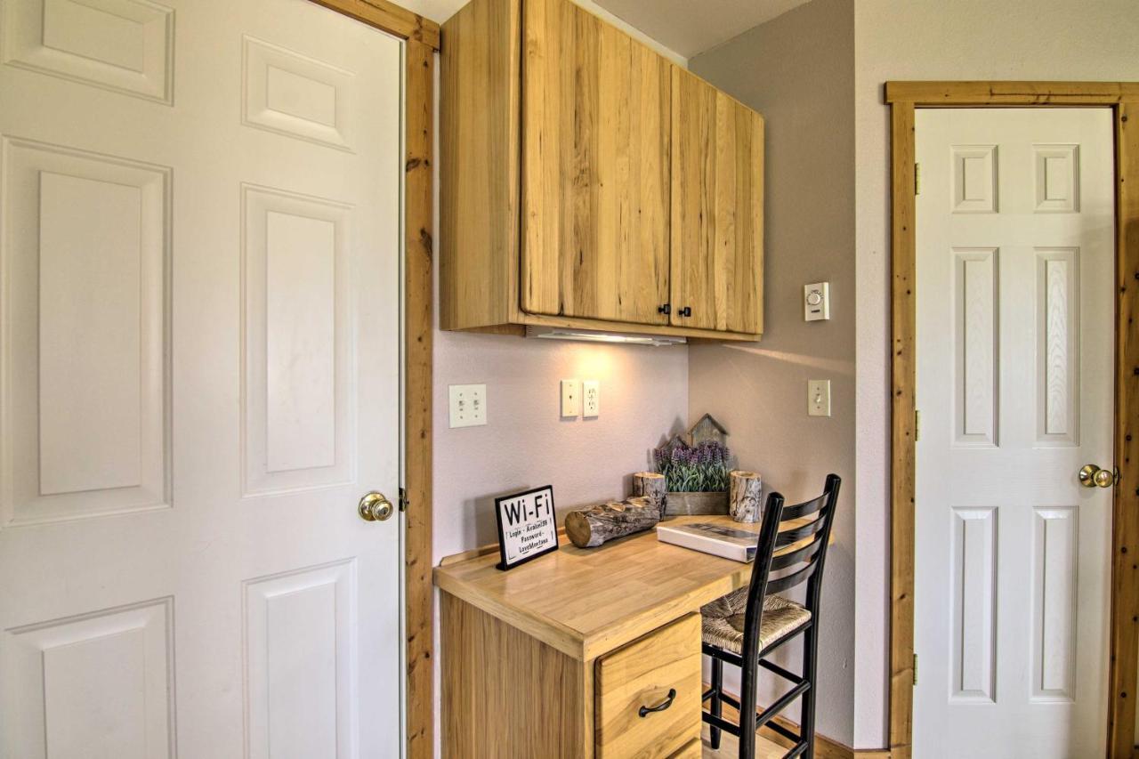 Airy Emigrant Townhome With Sweeping Mtn Views! エクステリア 写真