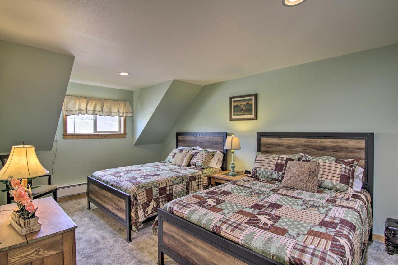 Airy Emigrant Townhome With Sweeping Mtn Views! エクステリア 写真