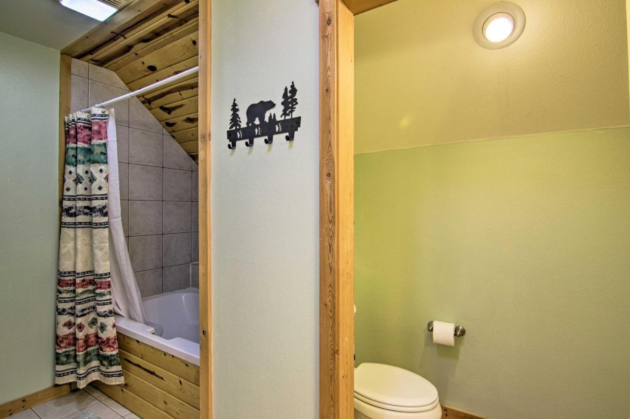 Airy Emigrant Townhome With Sweeping Mtn Views! エクステリア 写真