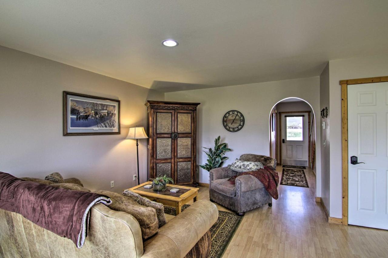 Airy Emigrant Townhome With Sweeping Mtn Views! エクステリア 写真
