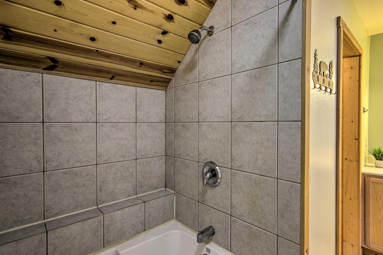 Airy Emigrant Townhome With Sweeping Mtn Views! エクステリア 写真
