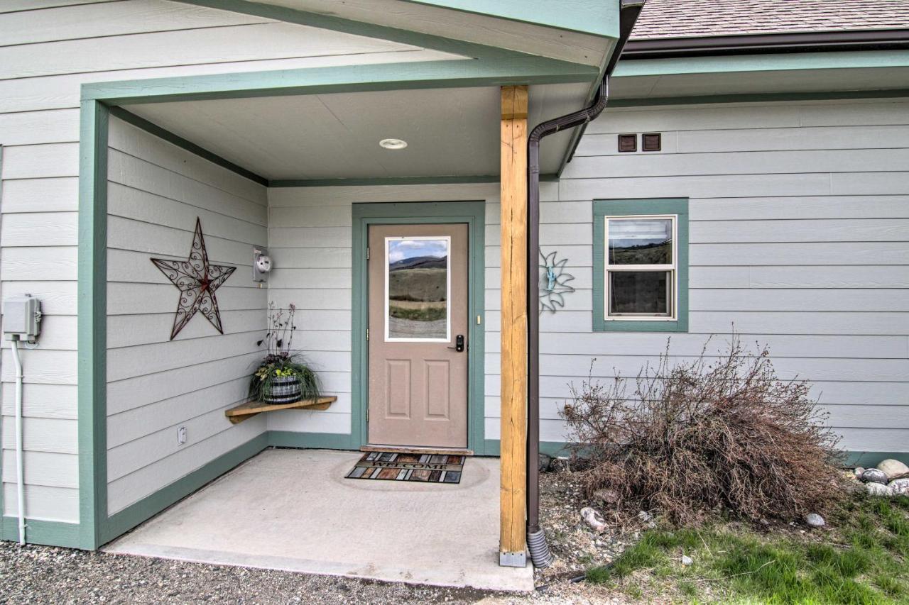 Airy Emigrant Townhome With Sweeping Mtn Views! エクステリア 写真